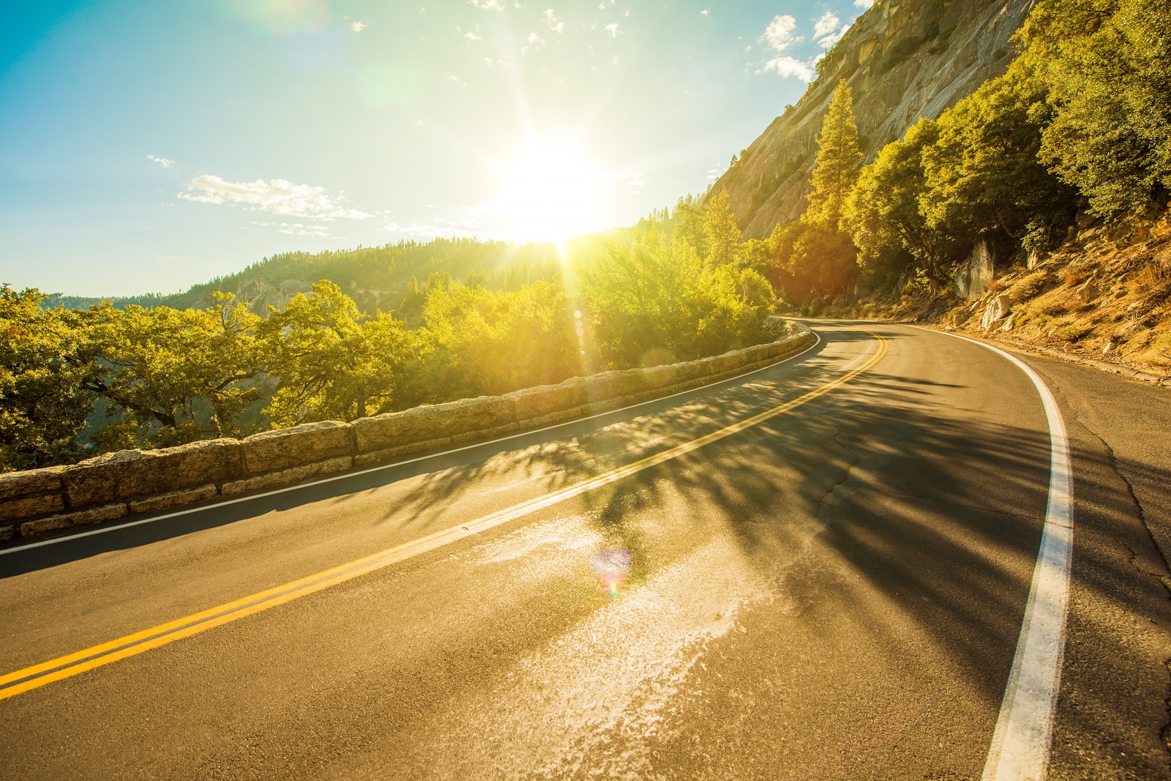 Sunny Yosemite Road in Summer. Yosemite, California USA.