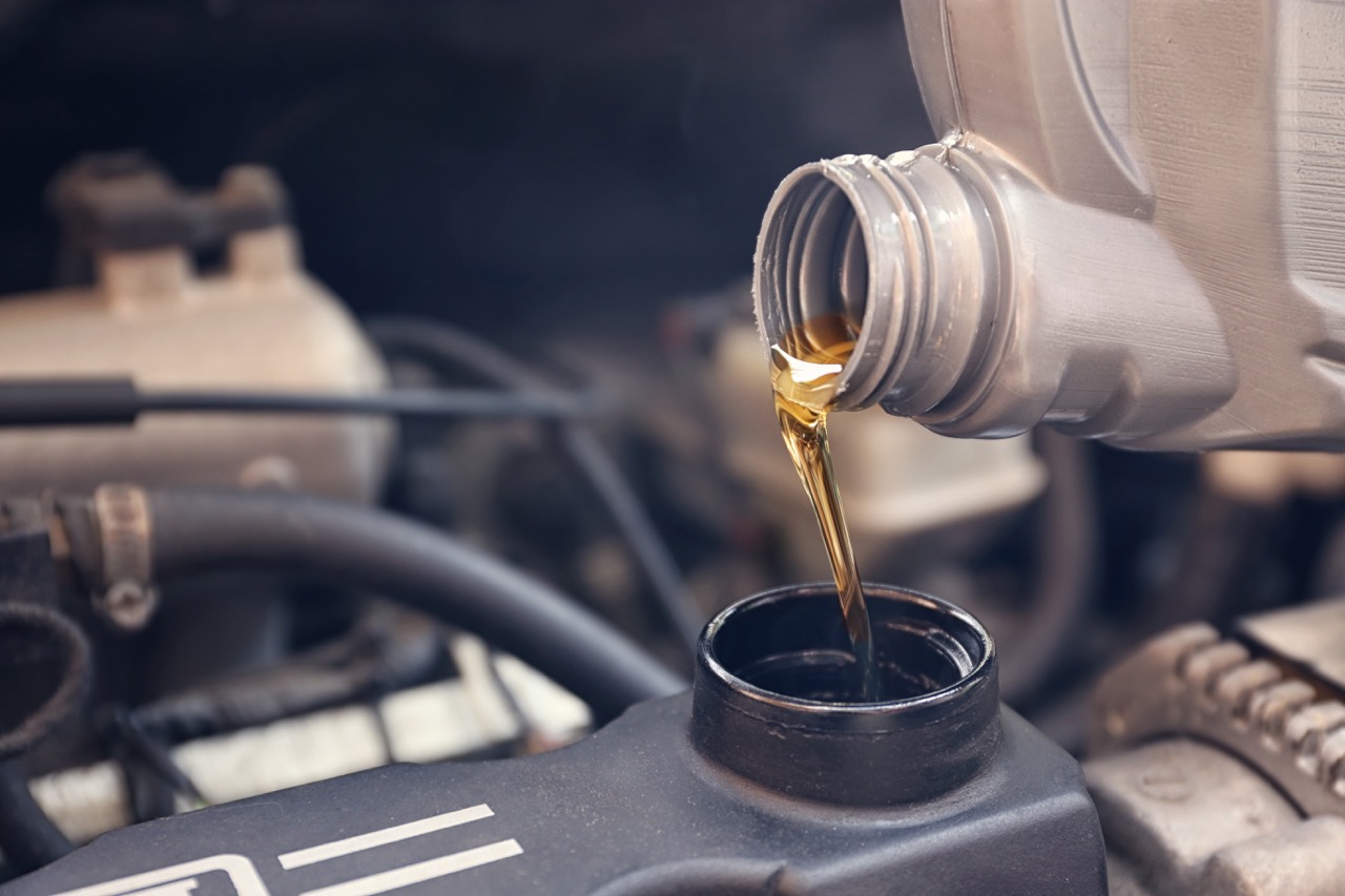 oil change in auto shop